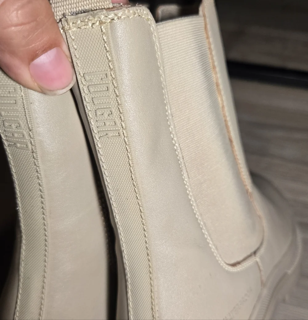 Cougar Women's Swinton-L Boots, Cream Sz 10 Like New